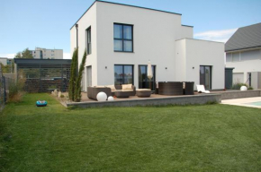 Villa P